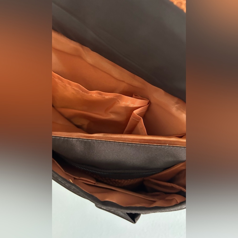 Travelon Dark Brown Men's Crossbody Messenger Bag - Picture 5 of 6